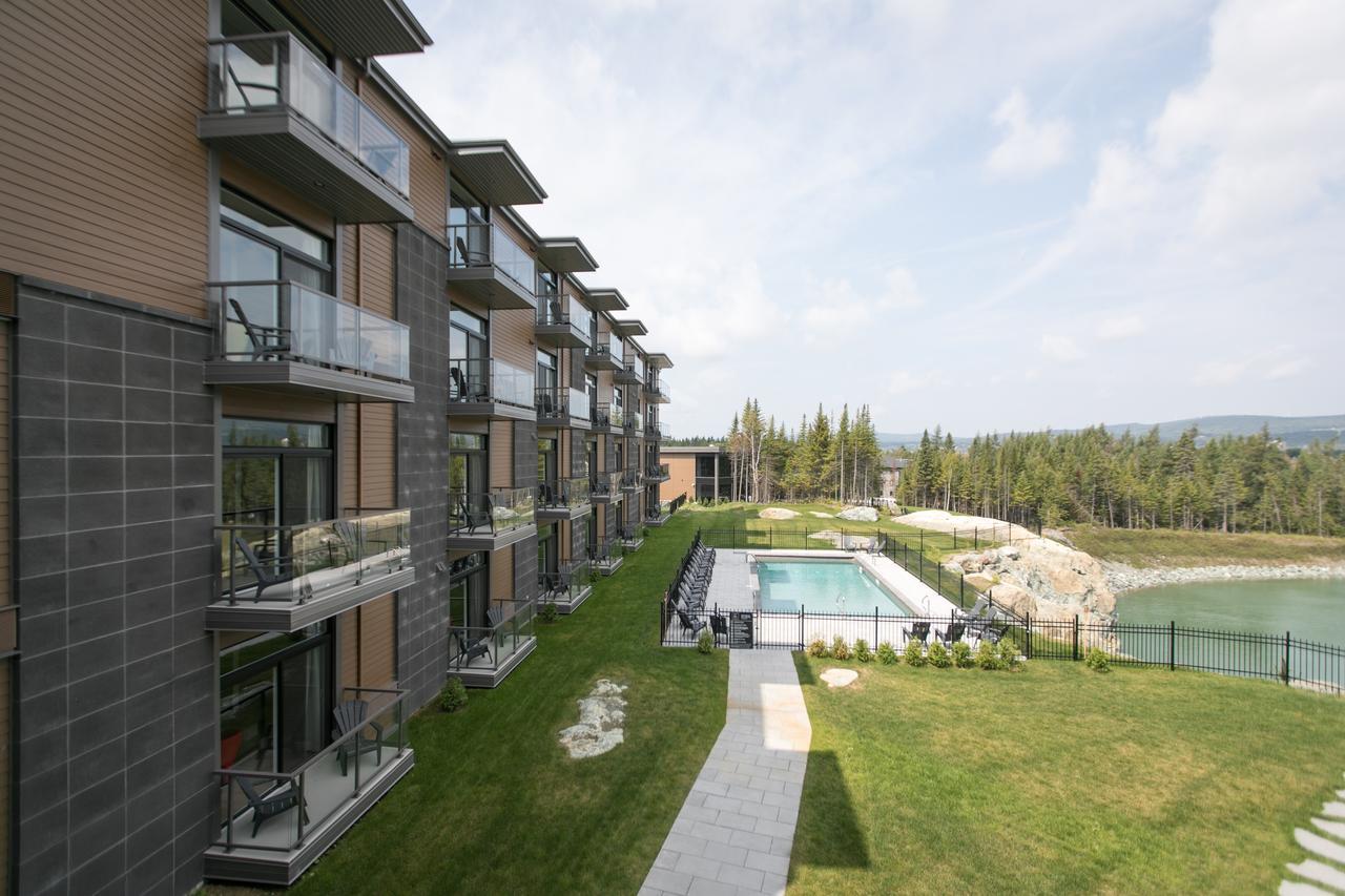 Hotel Du Domaine, Centre De Villegiature Et De Congres Тетфорд Майнс Екстериор снимка