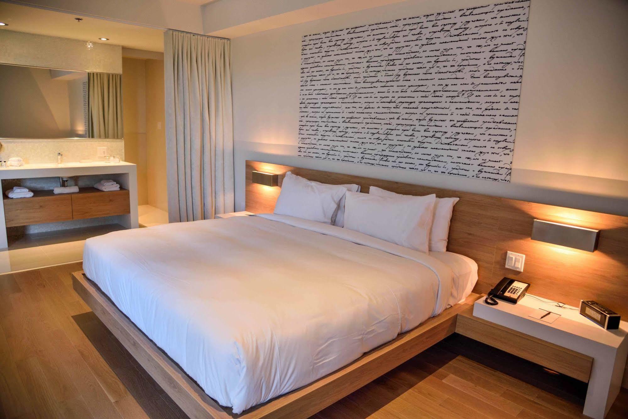 Hotel Du Domaine, Centre De Villegiature Et De Congres Тетфорд Майнс Екстериор снимка