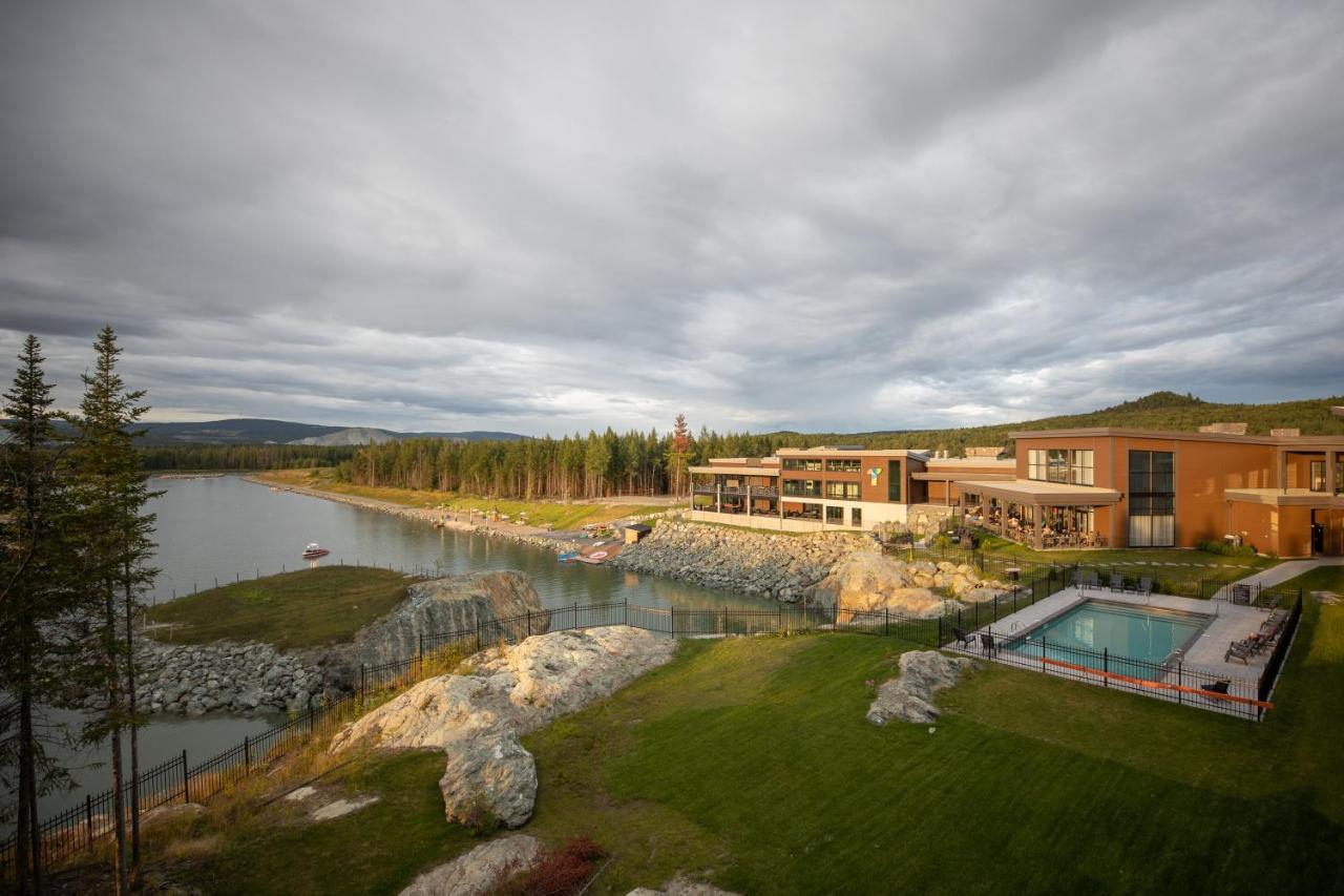 Hotel Du Domaine, Centre De Villegiature Et De Congres Тетфорд Майнс Екстериор снимка
