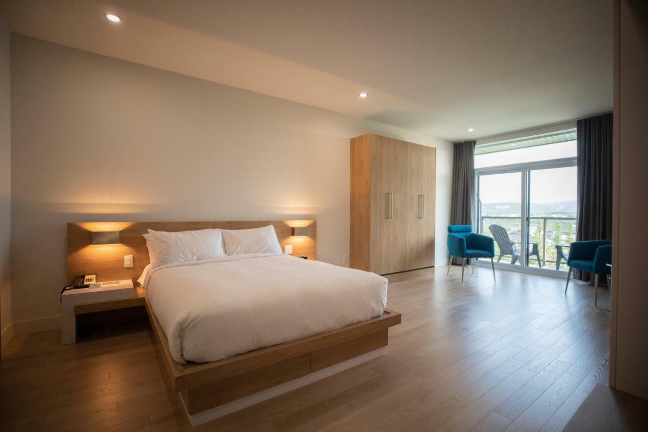 Hotel Du Domaine, Centre De Villegiature Et De Congres Тетфорд Майнс Екстериор снимка